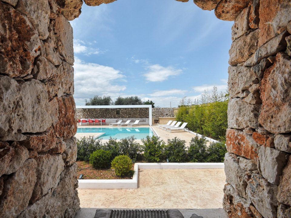 vista piscina Villa Arja