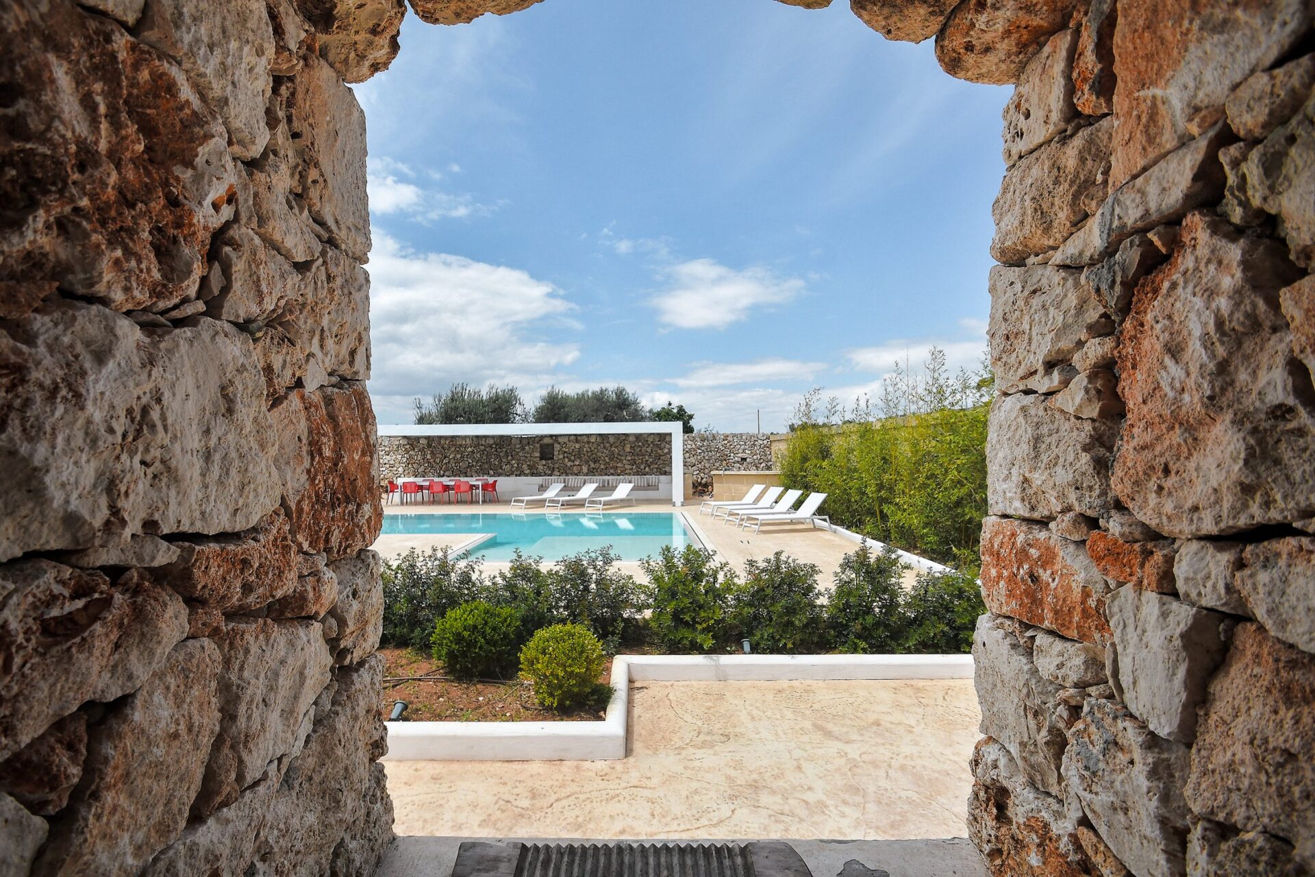 vista piscina Villa Arja