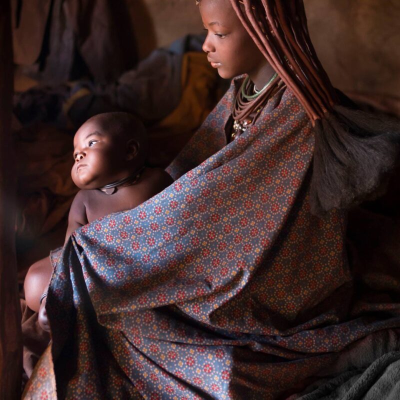 sono una popolazione protetta e sostenuta dallo stato, pare siano circa 50.000, nomadi che si muovono nella savana africana