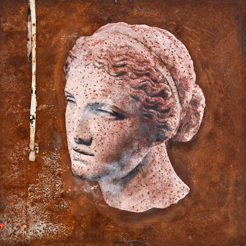 Titolo: Volto della memoria, Venere € 12.200,00 Categoria: Arte, Pittura Descrizione La bellezza classica è una bellezza senza tempo. Venere parla attraverso la storia narrata dal Maestro Spano in una forma ideale ed attuale nel contempo, porgendosi all’occhio dello spettatore con avvenenti sembianze tridimensionali nonostante la superficie pittorica e non scultorea.